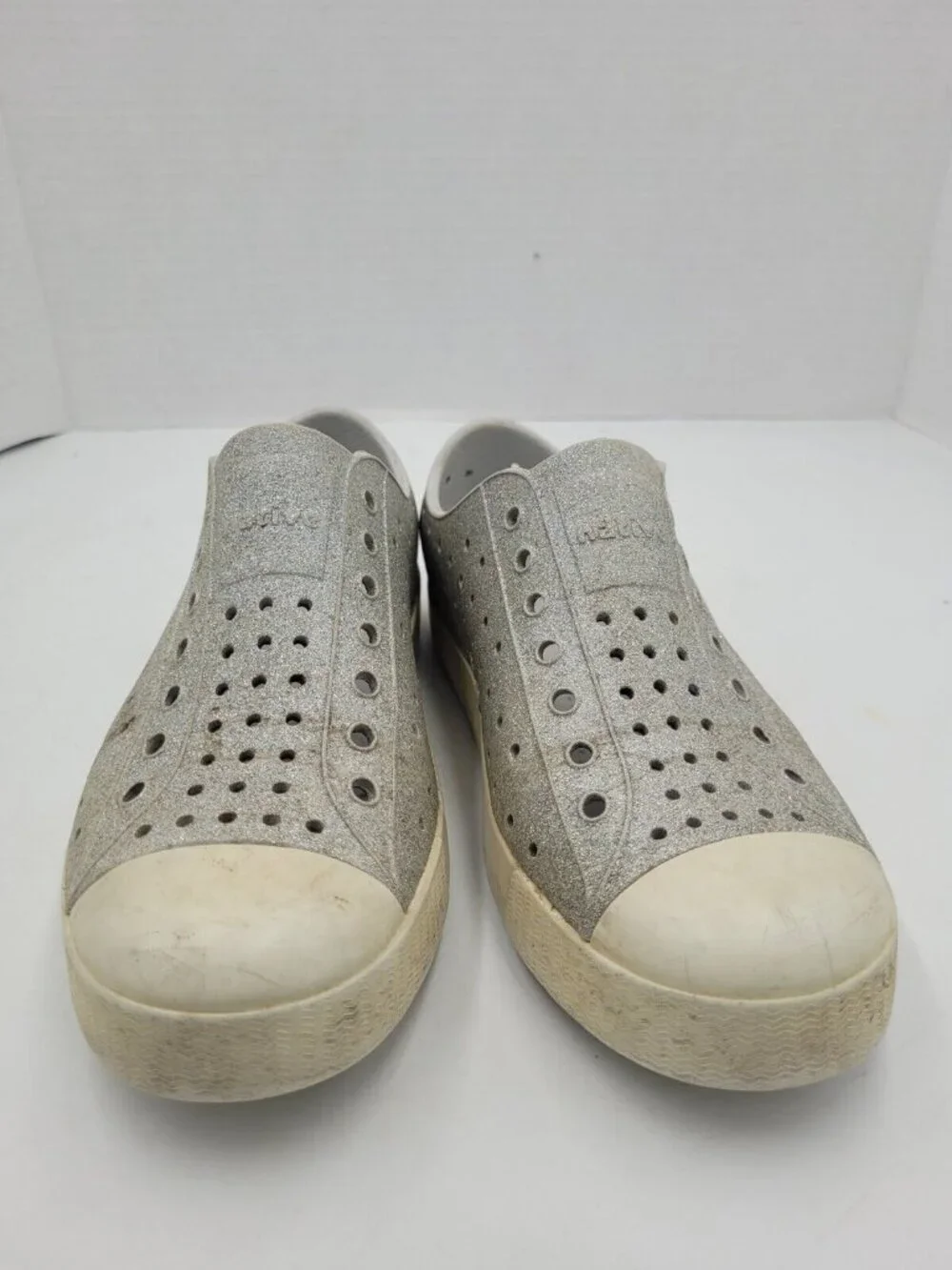 Native Girls Slip On Shoe Glitter SIze J3 Play Condition